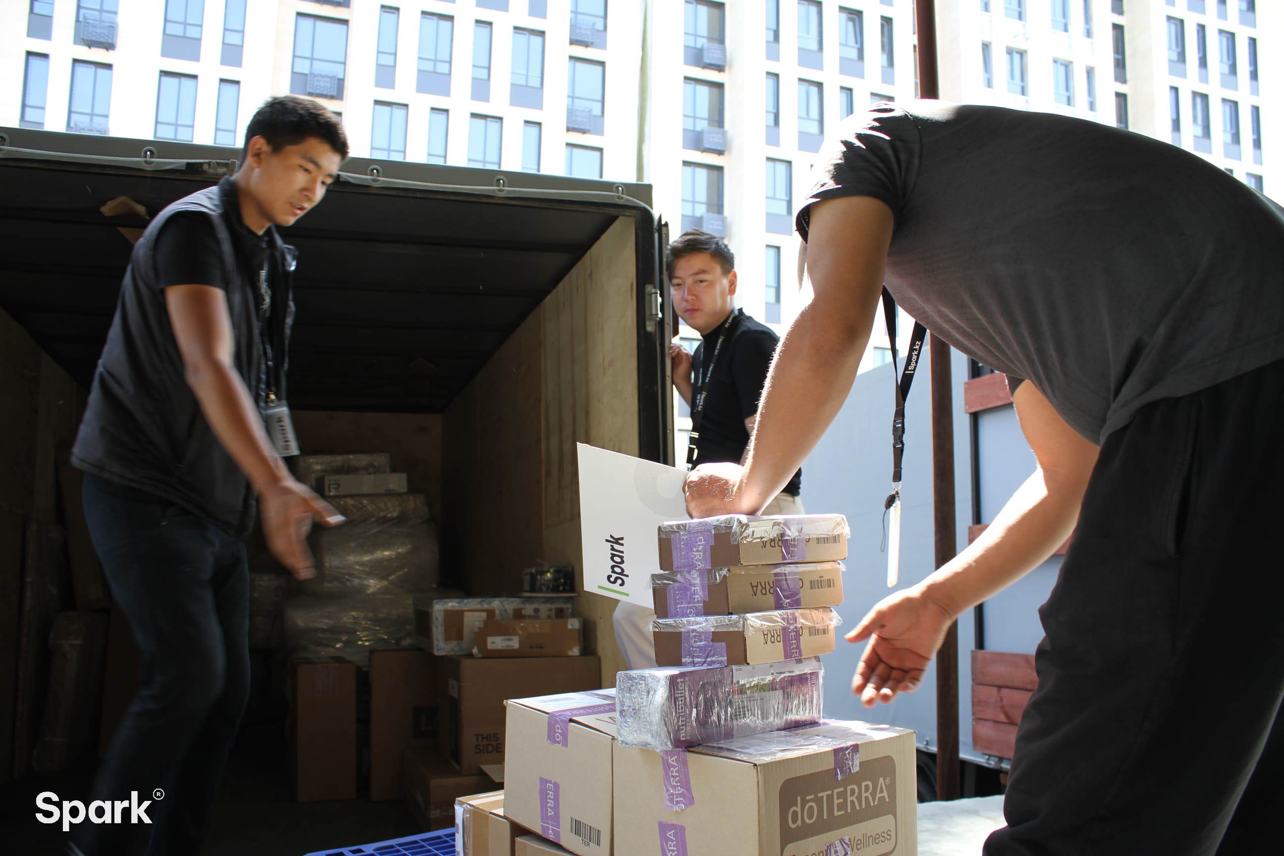 Выход на рынок e-commerce Казахстана: логистика, склад и доставка на практике